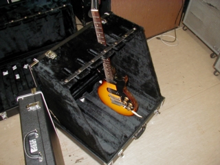 ギタースタンドケース型
